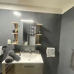 Iguanodon Maria A Proximite Du Site Google St Chislain Et De Pairi Daiza Bernissart