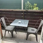 Iguanodon Maria A Proximite Du Site Google St Chislain Et De Pairi Daiza *