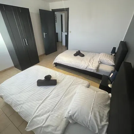 Iguanodon Maria Apartment Bernissart